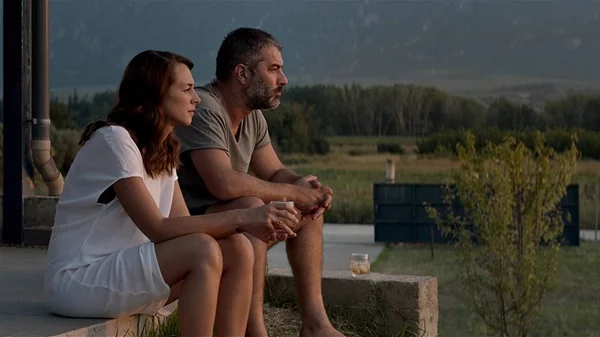 Must-see | 5 πράγματα που δε ξέρατε για την «Μπαλάντα της Τρύπιας Καρδιάς»