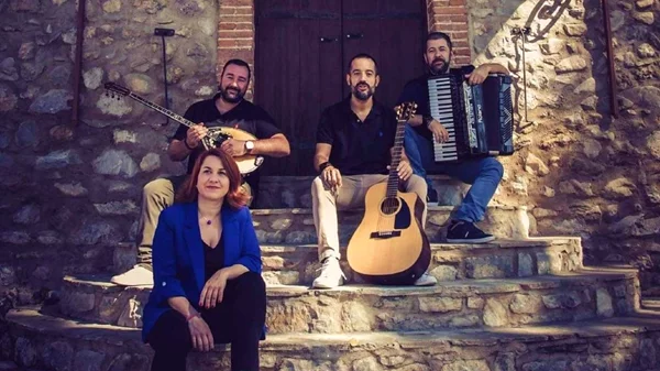 Πασχαλινές εμπειρίες απ’ τον καναπέ: Συντονιστείτε στις καλύτερες ψηφιακές δράσεις των ημερών