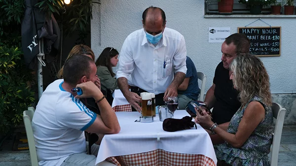 Ανοιχτή εστίαση: Πώς θα γίνονται οι έξοδοι μας από δω και πέρα;