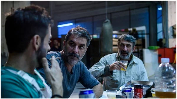 «Άνθρωποι και Ποντίκια»: Η sold out παράσταση έρχεται σε streaming