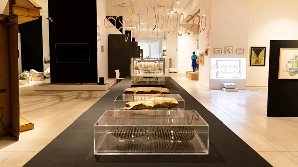 Εγκαίνια Εβδομάδας | 137 καλλιτέχνες και αρχιτέκτονες κοντράρονται με το φαντασιακό μας στο ΕΜΣΤ (24-30/5)