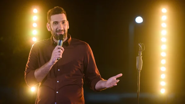 7+1 online stand up κωμωδίες που δεν θέλεις να χάσεις με τίποτα