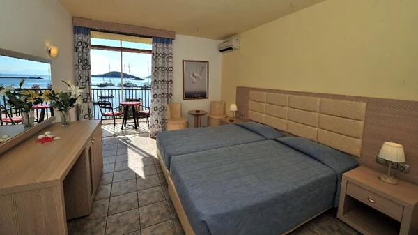 Ξενοδοχειακές ανακατατάξεις στη Σκιάθο