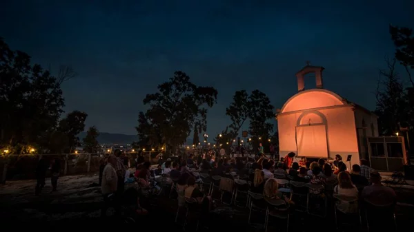 Updated | Ο Αλέξανδρος Βούλγαρης σας καλεί στην Ελευσίνα για τις «Νύχτες Βραδύτητας»