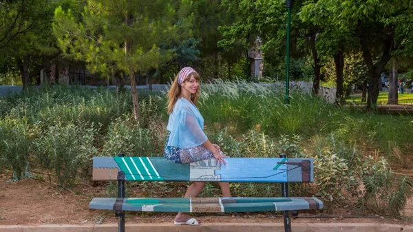 Η Αστερόπη Λαζαρίδου είναι «παιδί ενός Κατωπατησιώτικου θεού»  και δεν το αλλάζει με τίποτα