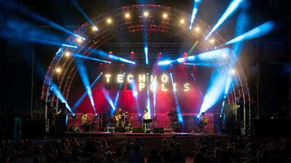 «Στηρίζουμε τον πολιτισμό»: Ο Δήμος Αθηναίων αγκαλιάζει τους δημιουργούς