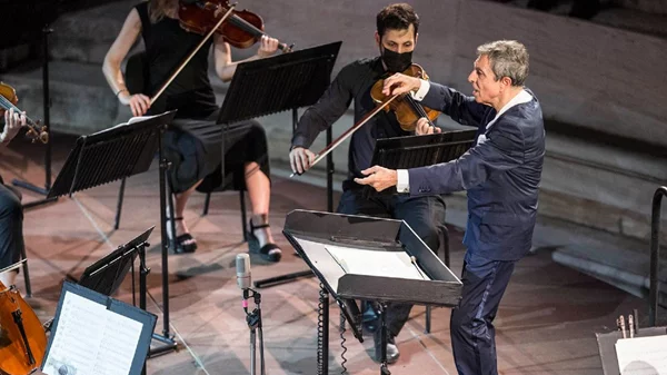 Εμπνευσμένος Τρίφονωφ και αξιόπιστη φεστιβαλική εμφάνιση της ΚΟΑ στο Ηρώδειο