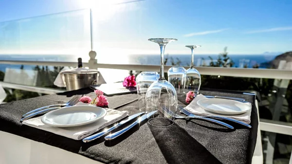 Το S.Pellegrino και το Acqua Panna μας παρουσιάζουν το «Erimitis Bar & Restaurant»