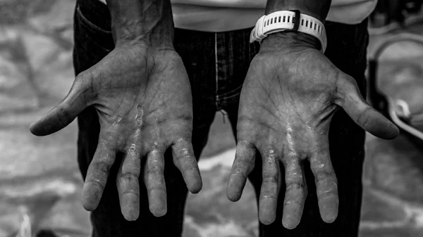 «Behind the Flame»: Η ένταση κι ο αγώνας κορυφαίων Ελλήνων αθλητών σε φωτογραφικά καρέ 