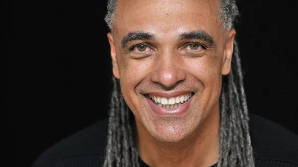 Ο δεξιοτέχνης περκασιονίστας Mino Cinelu στο Sani Festival