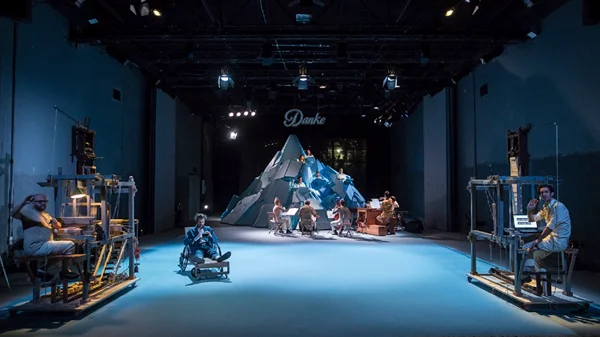 «Danke!»: μια απροσδόκητη συνομιλία τεχνών στο Φεστιβάλ Αθηνών