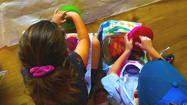 Στον πολυχώρο Modus Vivendi by Krateros Katsoulis το καλοκαίρι κρατάει Camp-οσο ακόμη