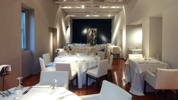 Το Botrini’s κλείνει τα 10 με εορταστικό μενού