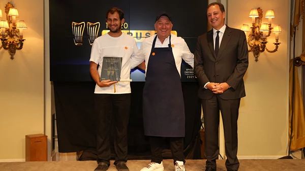 Χρυσοί Σκούφοι 2021: Αυτά είναι τα καλύτερα εστιατόρια της Ελλάδας