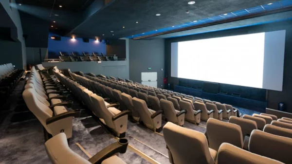 Updated | Πώς λειτουργούν θερινοί και κλειστοί κινηματογράφοι από τις 13 Σεπτεμβρίου