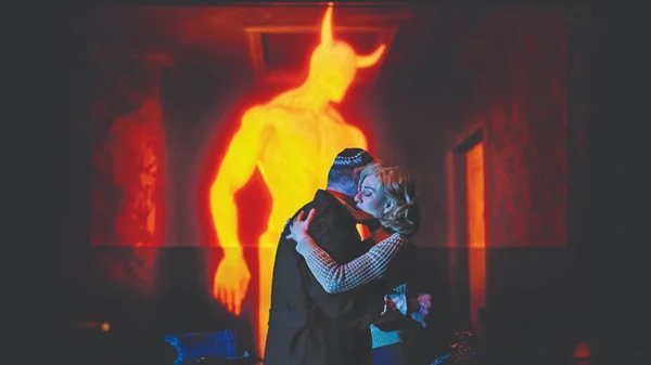 Ο Κριστόφ Βαρλικόφσκι πλάθει τη δική του "Οδύσσεια. Μια ιστορία για το Χόλλυγουντ"