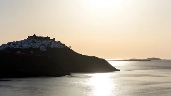 Καρτποσταλικές αναμνήσεις Αστυπάλαιας στο «Saluti Da Stampalia Suites» 