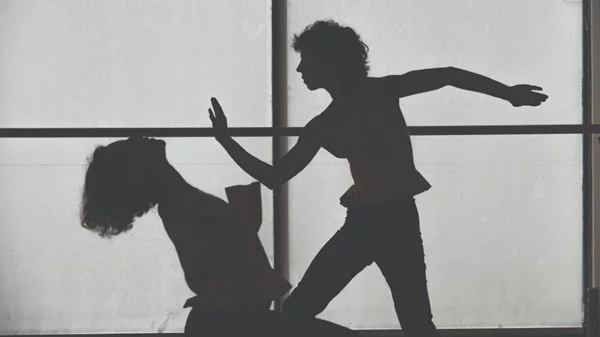 Έξι πρωτότυπες χορογραφίες αποβιβάζονται στο «Πειραιάς Artport»