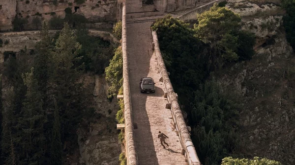 5 τοποθεσίες από το «No Time to Die» που θα θέλαμε να επισκεφθούμε για να ακολουθήσουμε τους δρόμους του Τζέιμς Μποντ
