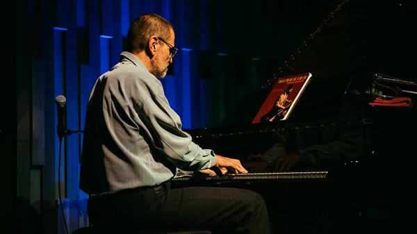 To Autumn Jazz Festival κάνει πρεμιέρα στο θέατρο «Τζένη Καρέζη»