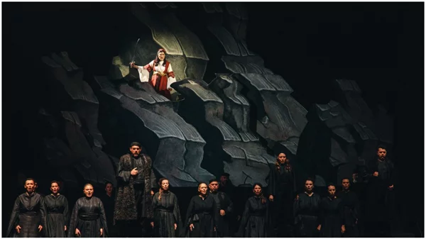 Ραντεβού στις αίθουσες δίνει η Λυρική Σκηνή,  ανακοινώνοντας νέο πρόγραμμα για το υπόλοιπο 2021