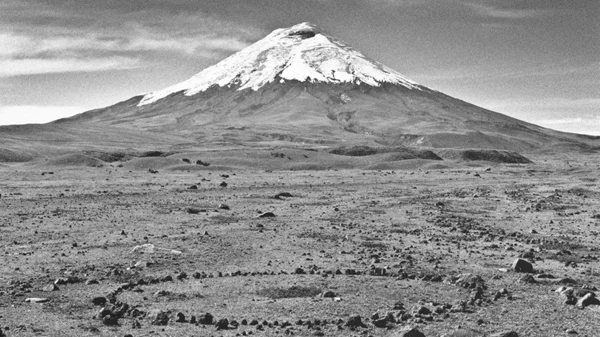 Εγκαίνια Εβδομάδας | Το «μονοπάτι» του μεγάλου Richard Long στον Όλυμπο (4-10/10)