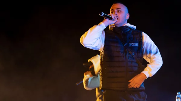 Wang: ο Θεσσαλονικιός ράπερ ξετρέλανε το Lunar Space