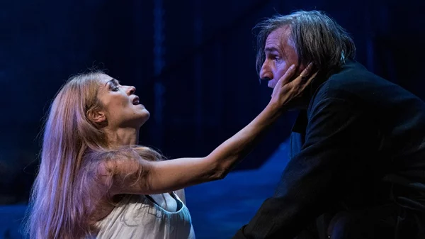 Υποβλητικά τα πρώτα στιγμιότυπα από τις "Μάγισσες του Σάλεμ"