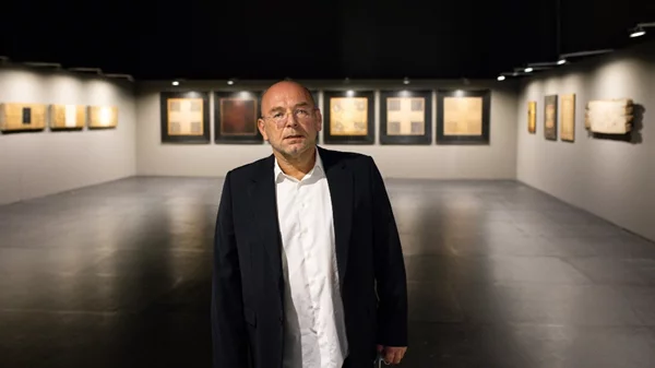 Ευκαιρία για απόδραση στη δυναμική Καλαμάτα με την έκθεση του Μποκόρου