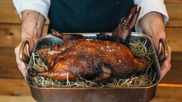 Το «Sunday Roast» επιστρέφει στο Vezené