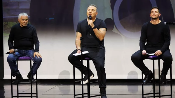 Αντώνης Ρέμος: Έτοιμος για πρεμιέρα σε έναν από τους πιο εντυπωσιακούς νέους χώρους της νυχτερινής Αθήνας