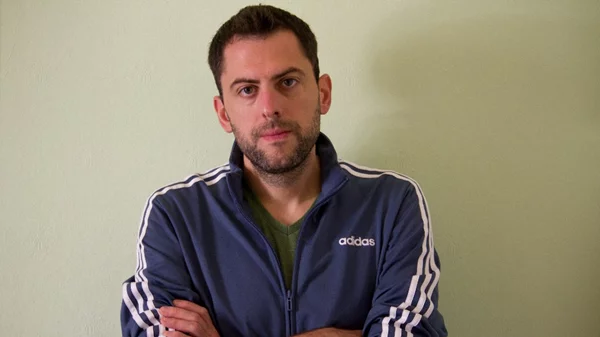 Παντελής Φλατσούσης: «Δεν μπορώ να χρησιμοποιήσω εύκολα τη λέξη πατρίδα»