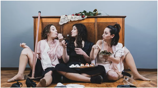 Οι πρώτες φωτογραφίες από την παράσταση των 4Frontal