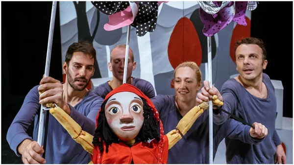 Έλενα Μαυρίδου: "Η Κοκκινοσκουφίτσα ωριμάζει μέσα απ’ τις περιπέτειες της"