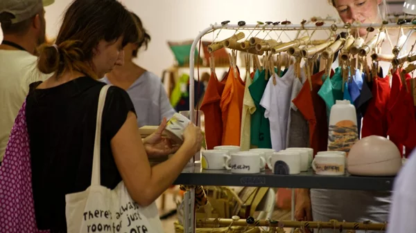 Meet Market 2021: Πάνω από 150 ελληνικά brands δίνουν ραντεβού στο Παλιό Αμαξοστάσιο του ΟΣΥ