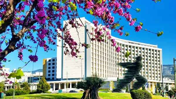 «Αφρός & Νέκταρ» γιορτάζουν στο Χίλτον