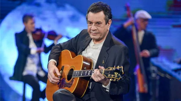 Ο Σταμάτης Σπανουδάκης στο «Σπίτι με το Mega»