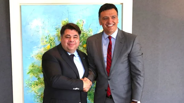 Τσούνηςε-Κικίλιας: «Πρωτοφανής ζήτηση εισιτηρίων από ΗΠΑ για Ελλάδα και περισσότερες πτήσεις»