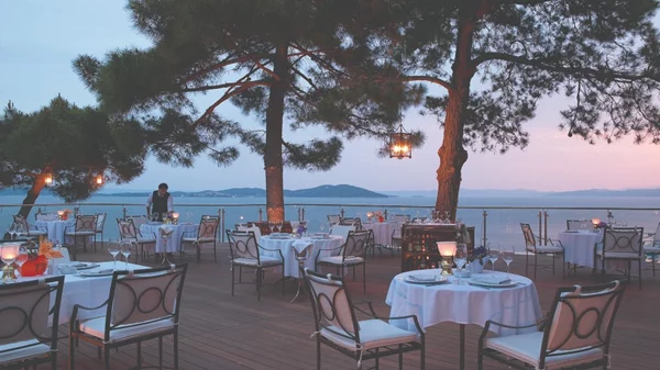 «Eagles Palace»: O γαστρονομικός μικρόκοσμος της Χαλκιδικής