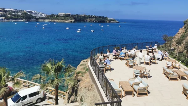 «Galea»: Γεύσεις του κόσμου με φόντο την κρητική παράδοση