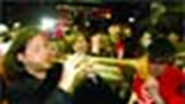 Ήρθες και πάλι...τρελό καρναβάλι