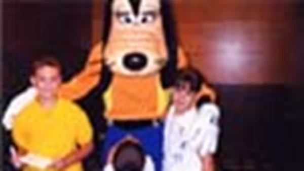 Με τον Μίκυ, τον Ντόναλντ και τ’ άλλα παιδιά