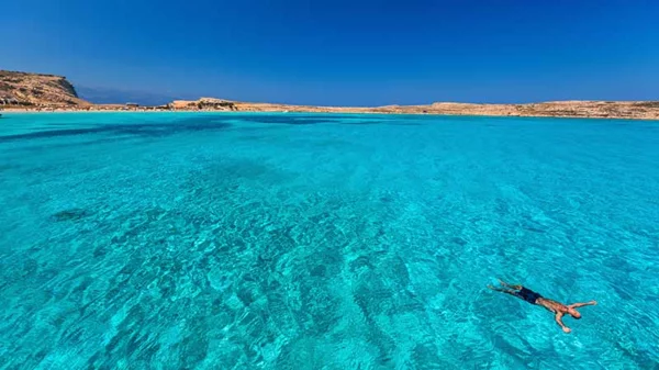 50 νησιά φύγαμε!