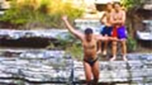 Πέσε στο ποτάμι!