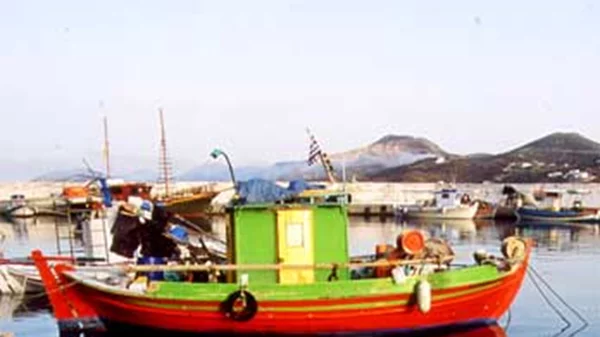 Λέρος... ανίκατε μάχαν 