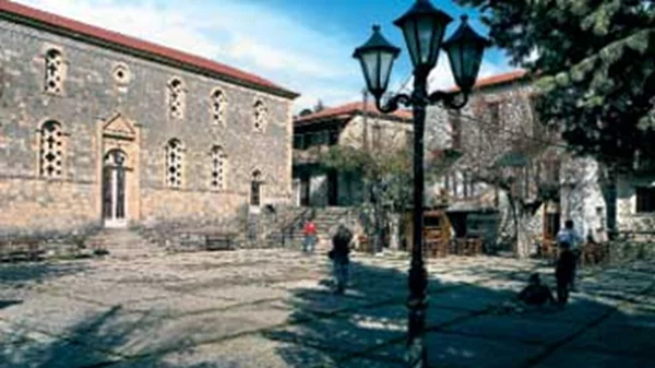 Γκούρα Κορινθίας