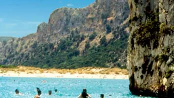 Καρπούζι και παραλία στη Μεσσηνία 