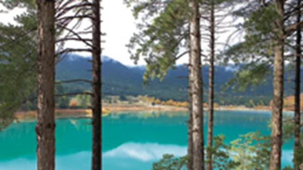 Road trip με βάση τον Φενεό   