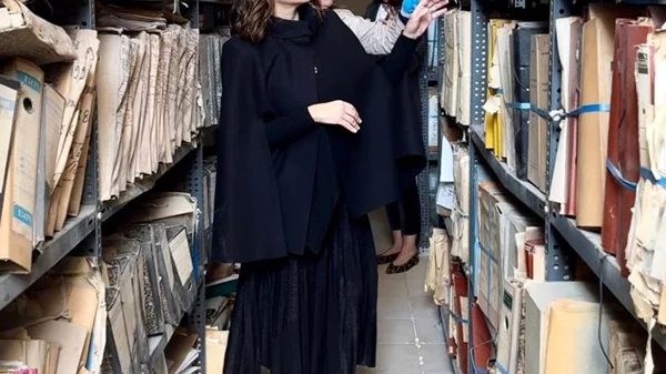 Η Όλγα Κεφαλογιάννη επισκέφθηκε το κτήριο όπου φυλάσσεται το αρχείο του ΕΟΤ