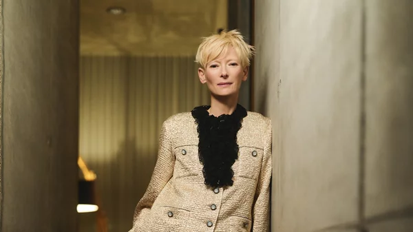 Η Τίλντα Σουίντον στην Μπερλινάλε τα είπε όπως έπρεπε -και καταχειροκροτήθηκε